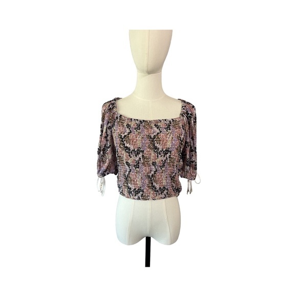 NWT Free People Smocked Puff Sleeve Top Size Medium Floral Boho Crop - Picture 1 of 9